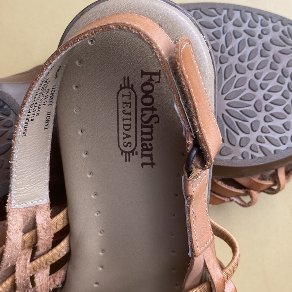 COPY - FOOTSMART -Tejidas Tabor Huaraches women’s Sandal SZ 11WW - Tan - Picture 3 of 4